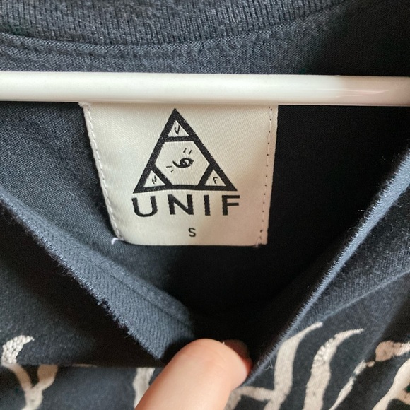 Unif tank - Picture 2 of 2